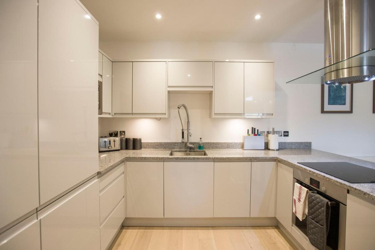 Urban Living'S ~ King Edward Luxury Apartments In The Heart Of Виндзор Экстерьер фото
