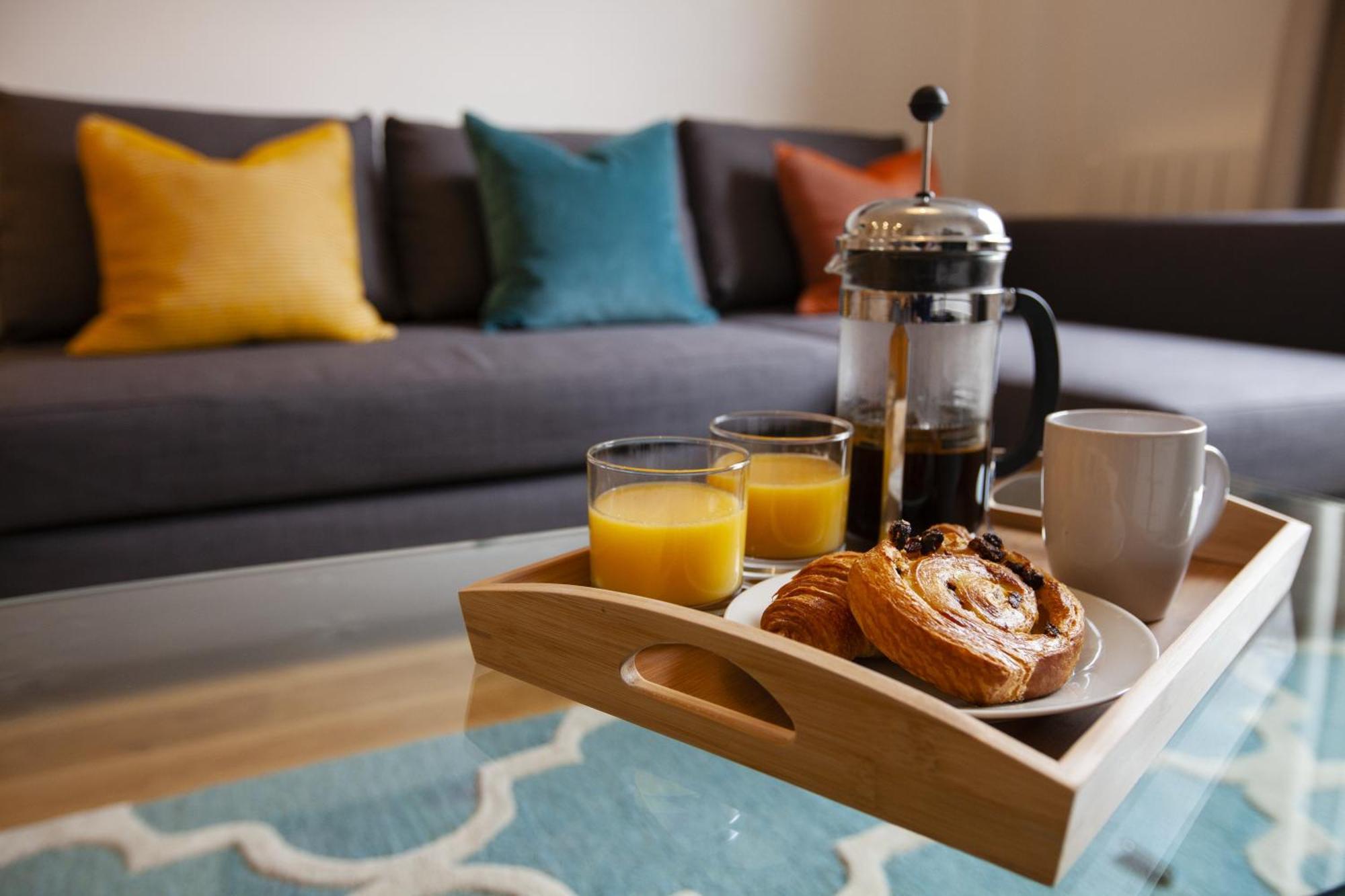 Urban Living'S ~ King Edward Luxury Apartments In The Heart Of Виндзор Экстерьер фото