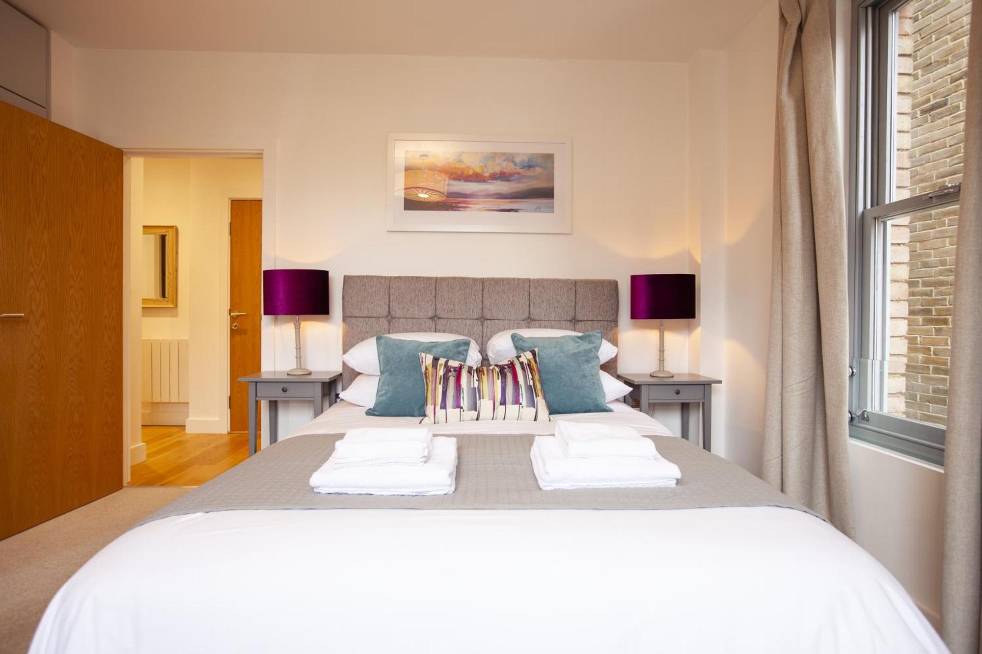 Urban Living'S ~ King Edward Luxury Apartments In The Heart Of Виндзор Экстерьер фото